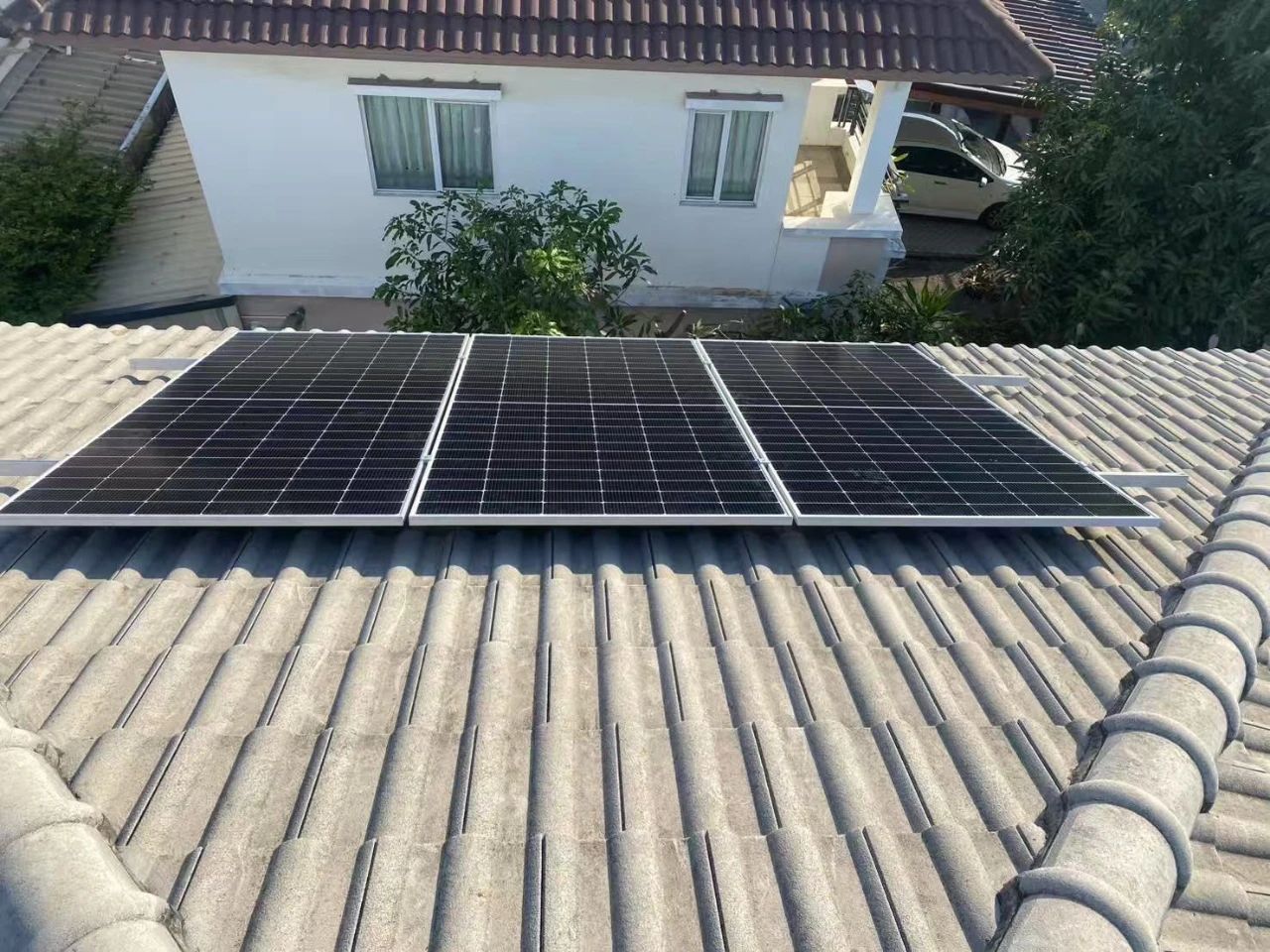a RENOPi által Thaiföldön telepített napelemes energiatároló termékek